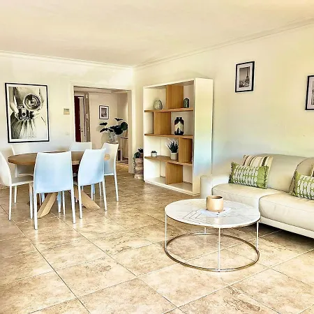 Luxurious 2-bedroom Pointe Croisette, Sea View, Private Parking Apartamento